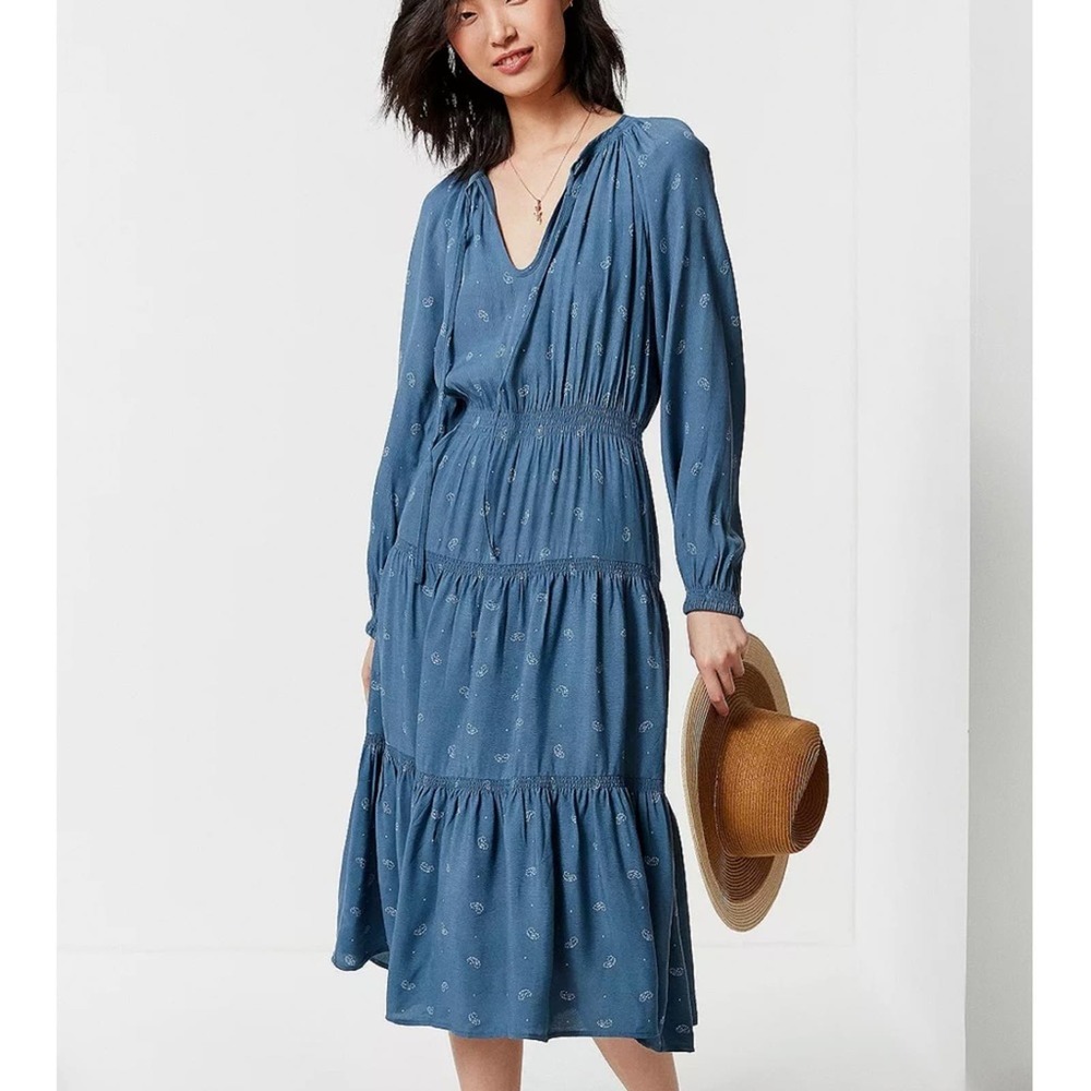 Urban Outfitters Paisley Tired Smocked Blue Long Sleeve Midi Dress Size Medium